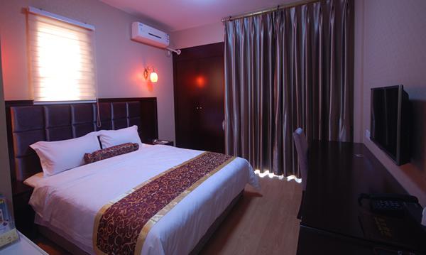 Chengdu Binfen Hotel Room photo